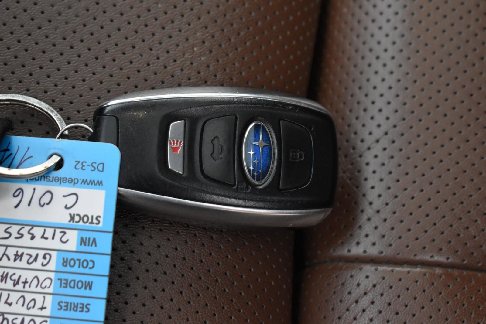 Used 2020 Subaru Outback Touring w/ Popular Package #2 image 28