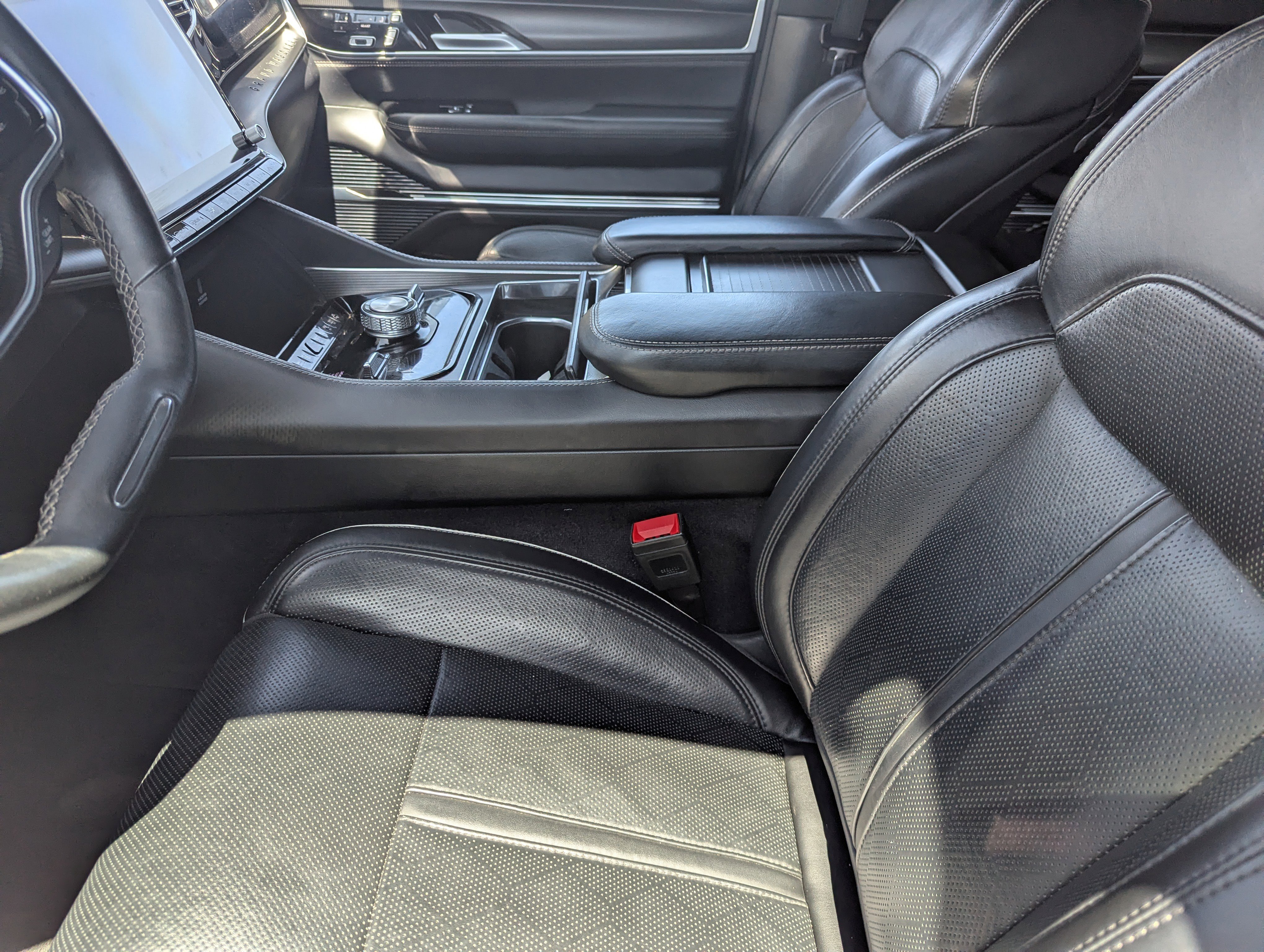 Used 2024 Jeep Grand Wagoneer L Series II w/ Quick Order Packagew 28T image 8