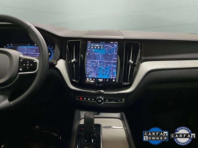 Used 2025 Volvo XC60 B5 Plus image 14