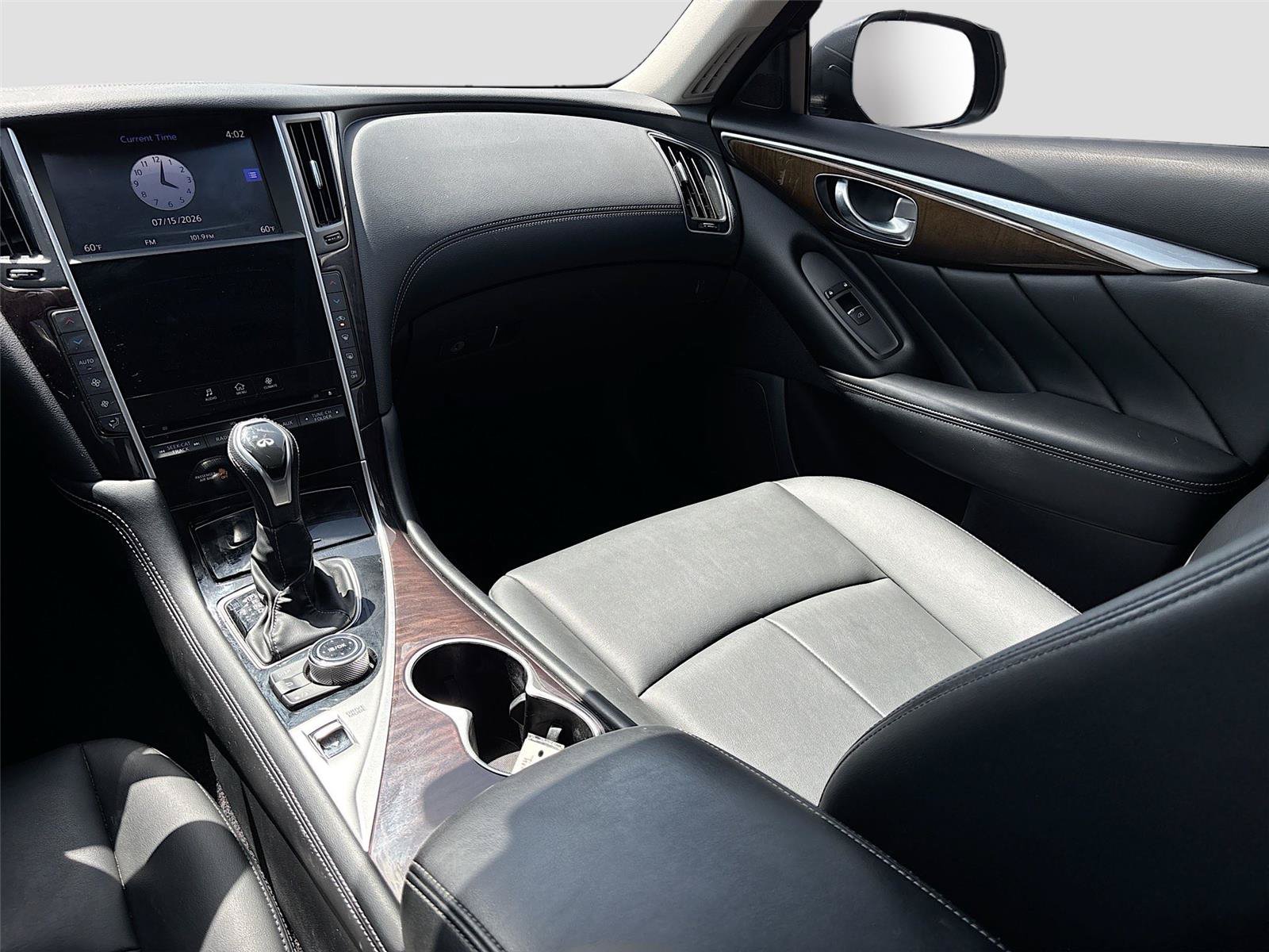 Used 2019 INFINITI Q50 Luxe w/ Cargo Package (L96) RWD image 22