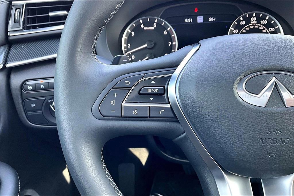 Used 2025 INFINITI QX50 Sport image 18