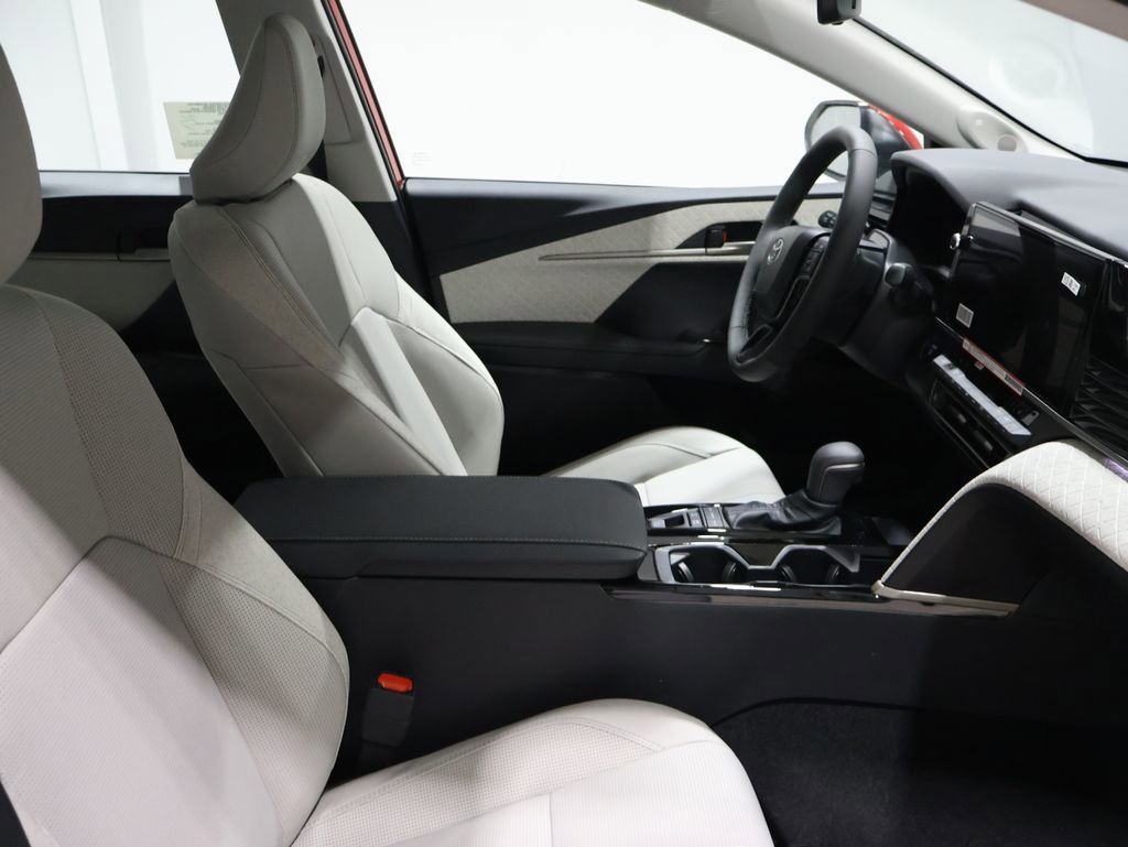 New 2026 Toyota Camry XLE image 16