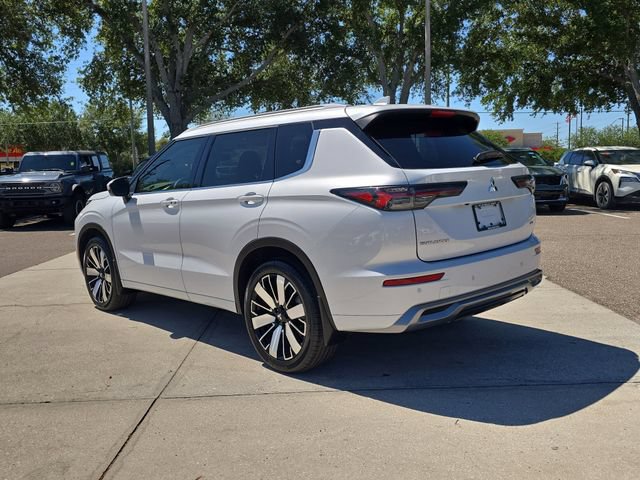 Used 2025 Mitsubishi Outlander SEL FWD image 6