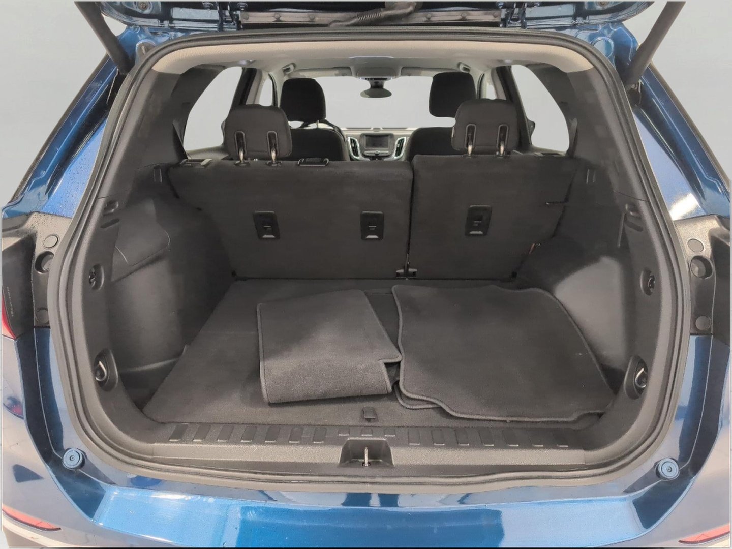 Used 2020 Chevrolet Equinox LT AWD/4WD image 16