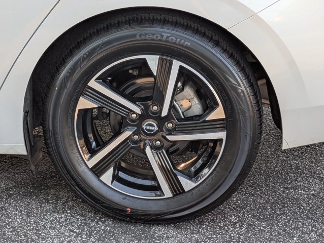 Certified 2024 Nissan Sentra SV FWD image 10