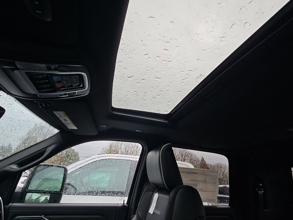 New 2026 RAM 2500 Laramie w/ Night Edition image 28