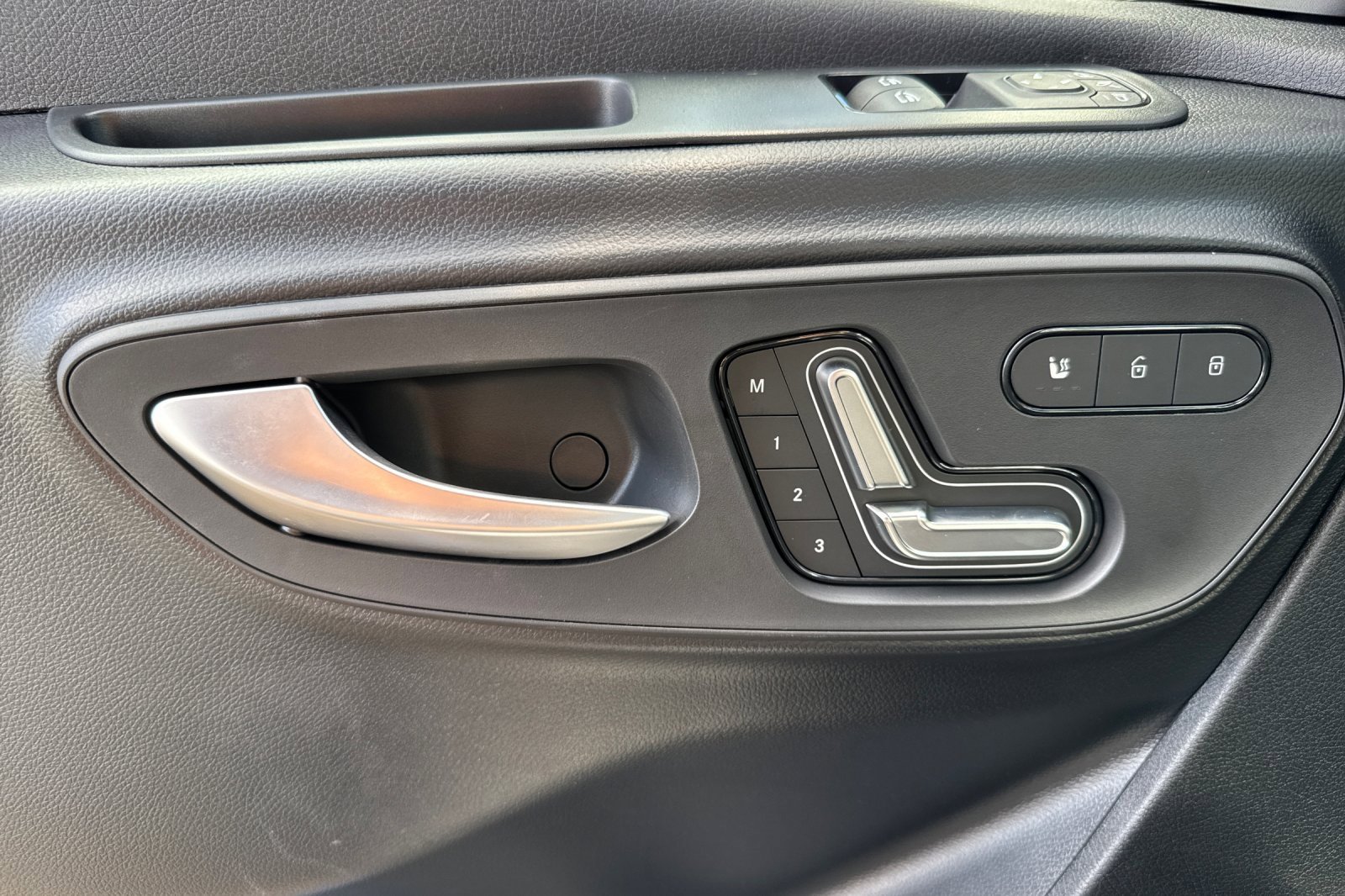 New 2025 Mercedes-Benz Sprinter 2500 image 12