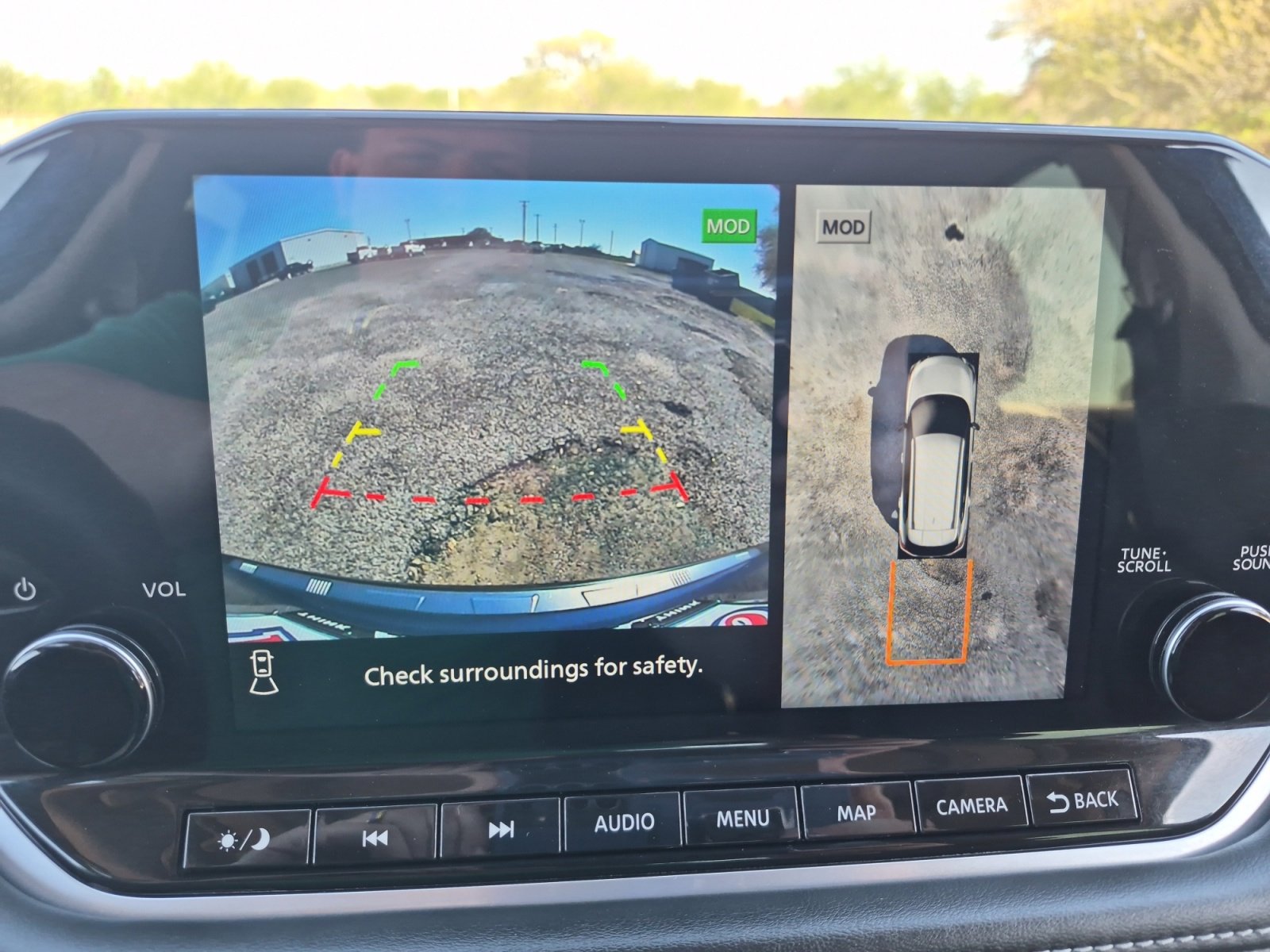 Used 2023 Nissan Rogue SL w/ SL Premium Package image 15