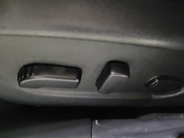 Used 2020 Nissan Rogue SL image 31