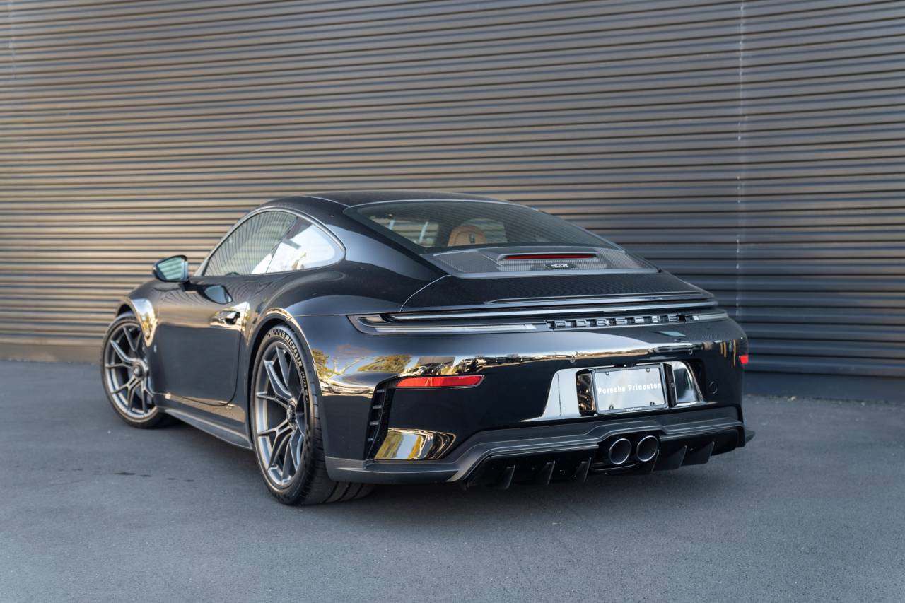 New 2026 Porsche 911 GT3 image 3