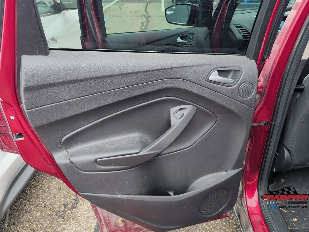 Used 2016 Ford Escape SE w/ Equipment Group 201A image 23