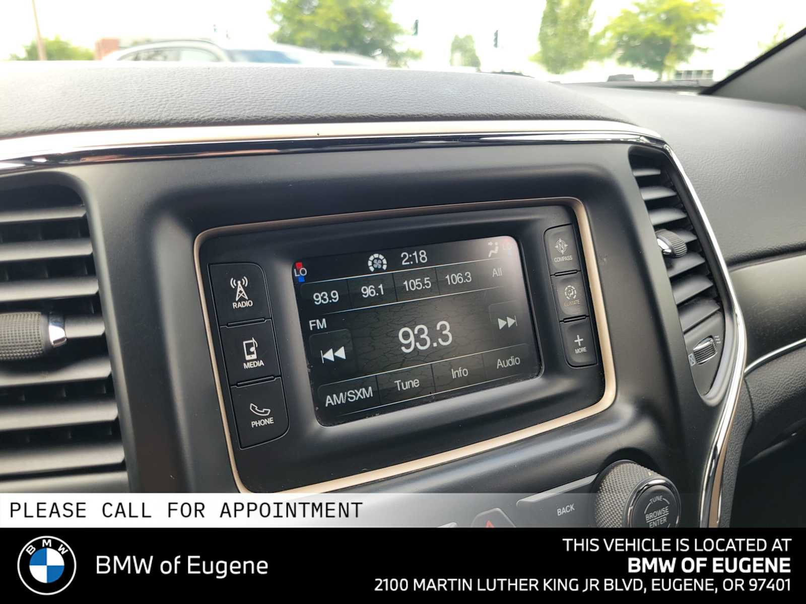 Used 2015 Jeep Grand Cherokee Limited AWD/4WD image 29