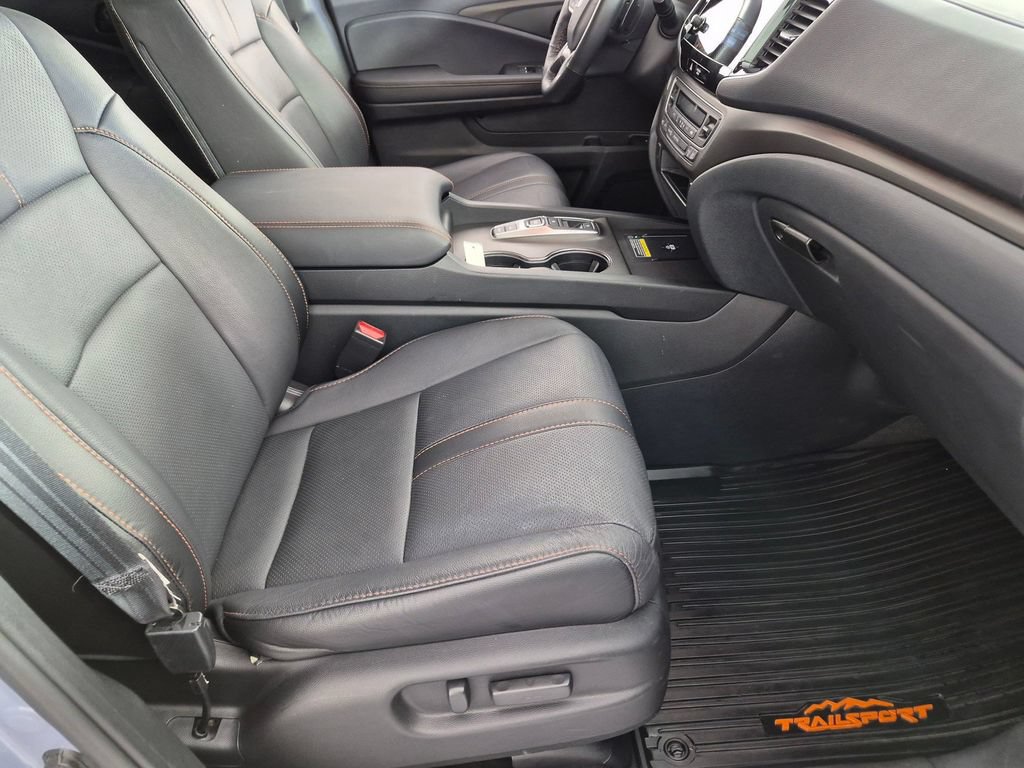 Used 2024 Honda Passport TrailSport image 35