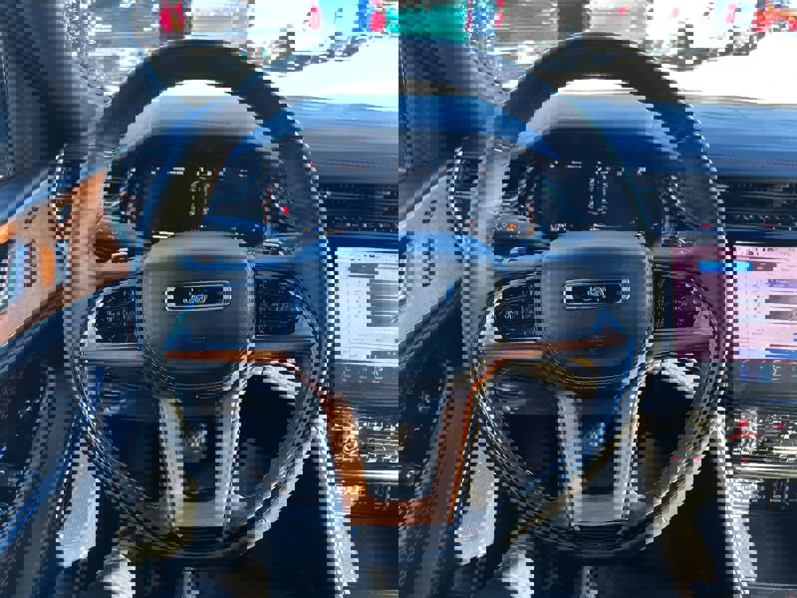 Used 2024 Jeep Grand Cherokee L Summit image 16