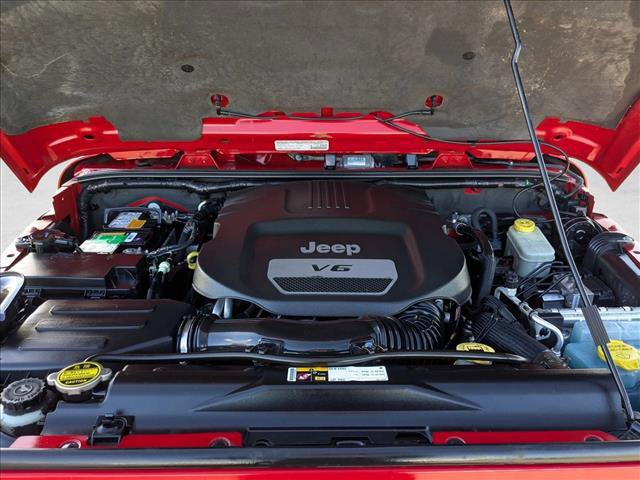 Used 2014 Jeep Wrangler Unlimited Sahara w/ Dual Top Group image 19