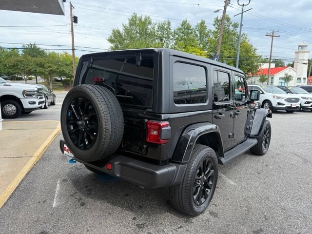 Used 2023 Jeep Wrangler Unlimited Sahara AWD/4WD image 20