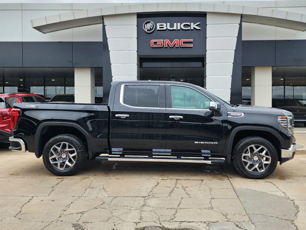 New 2026 GMC Sierra 1500 SLT image 3