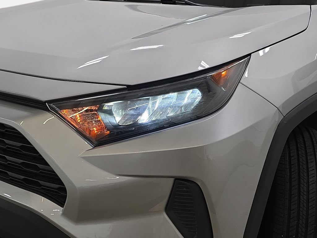 Used 2020 Toyota RAV4 LE w/ All Weather Liner Package AWD/4WD image 30