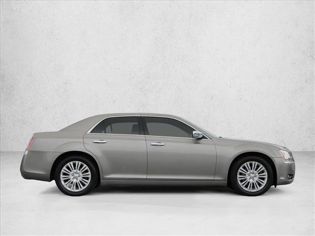 Used 2014 Chrysler 300 C AWD/4WD image 6