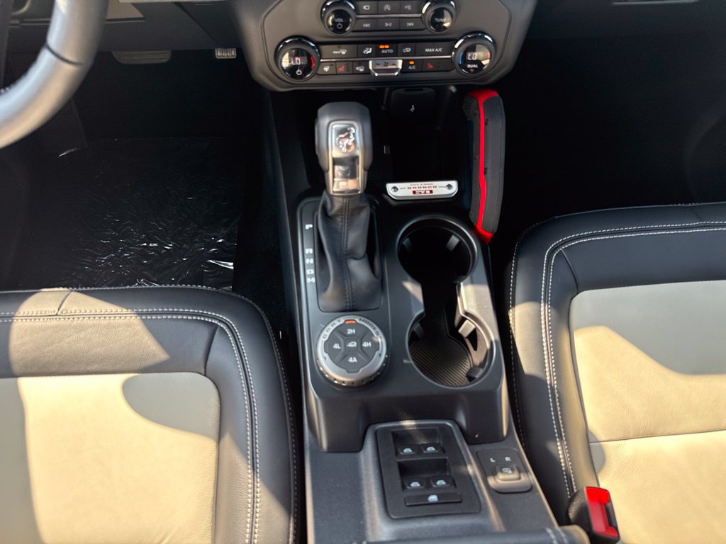 New 2026 Ford Bronco Outer Banks w/ Sasquatch Package AWD/4WD image 27