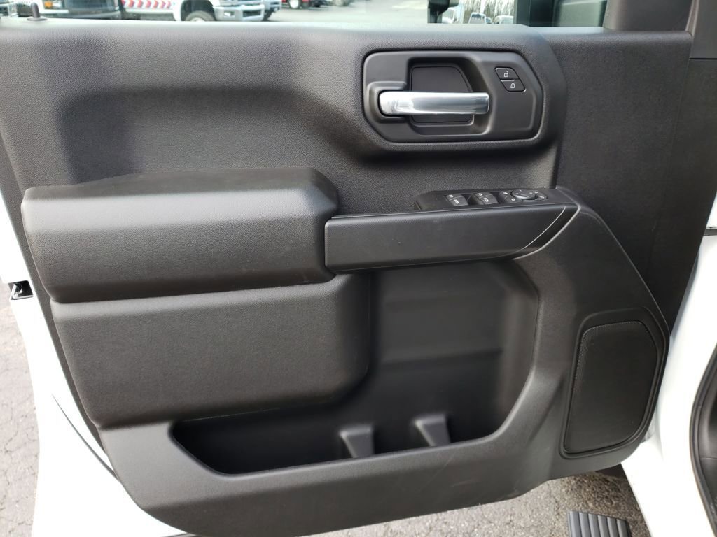 New 2026 Chevrolet Silverado 2500 Custom w/ Custom Value Package image 10