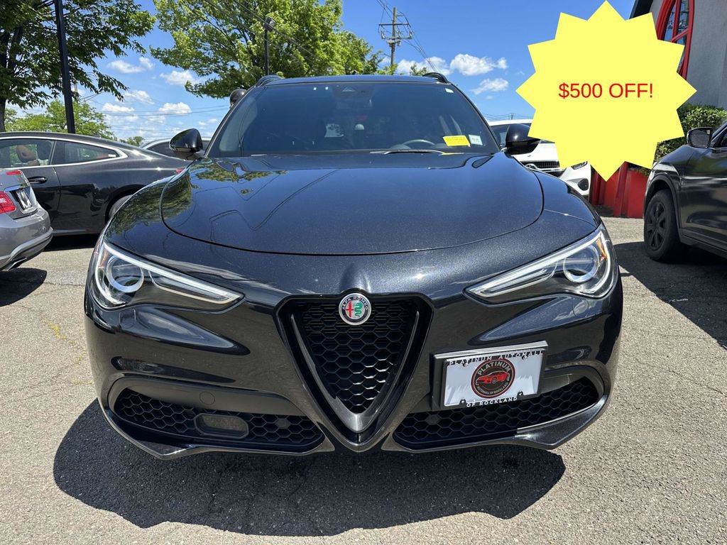 Used 2023 Alfa Romeo Stelvio Veloce AWD/4WD image 8