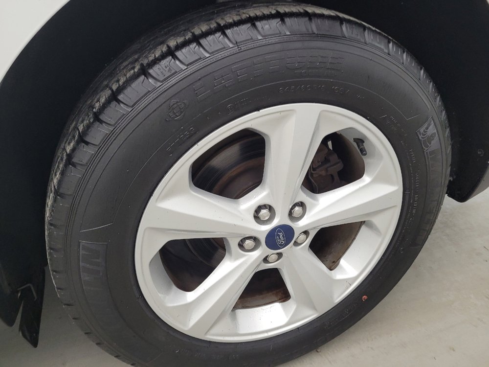 Used 2019 Ford Edge SE w/ SE Fleet Driver's Package FWD image 31