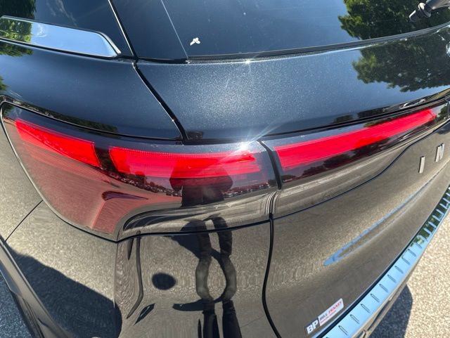 Used 2025 INFINITI QX60 Pure w/ Cargo Package FWD image 10