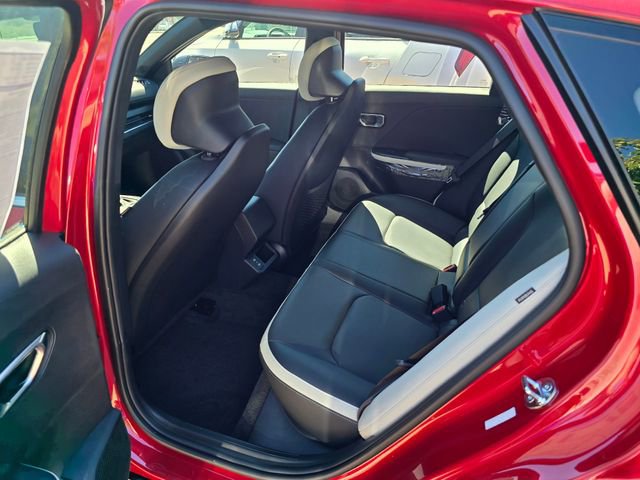 New 2025 Kia K4 GT-Line w/ GT-Line Premium Package image 4