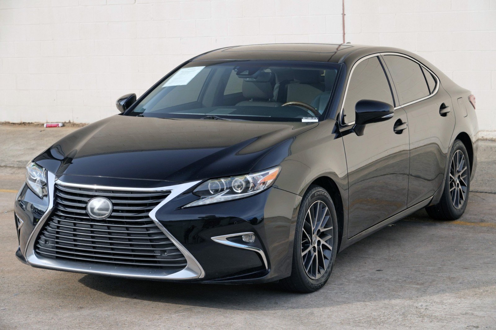 Used 2016 Lexus ES 350 w/ Luxury Package w/Wood Trim FWD image 45