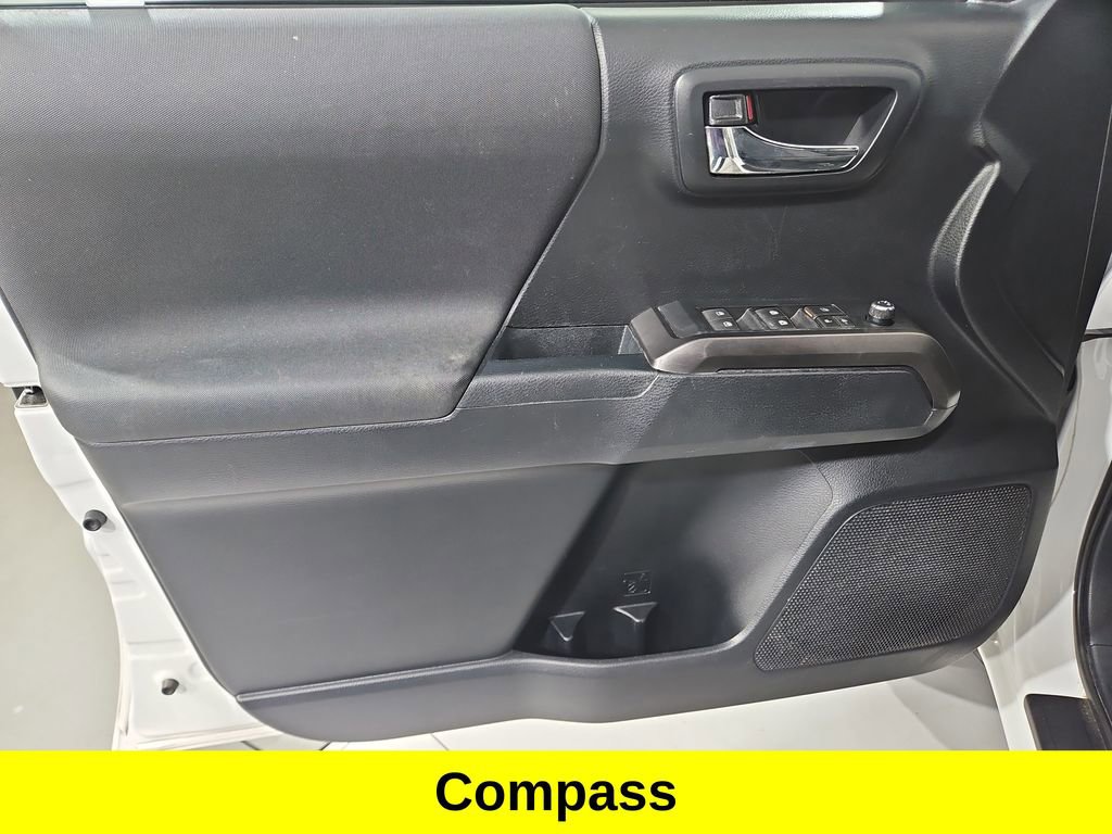 Used 2018 Toyota Tacoma TRD Off-Road image 10