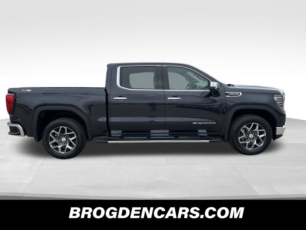 Used 2024 GMC Sierra 1500 SLT w/ SLT Premium Package AWD/4WD image 2