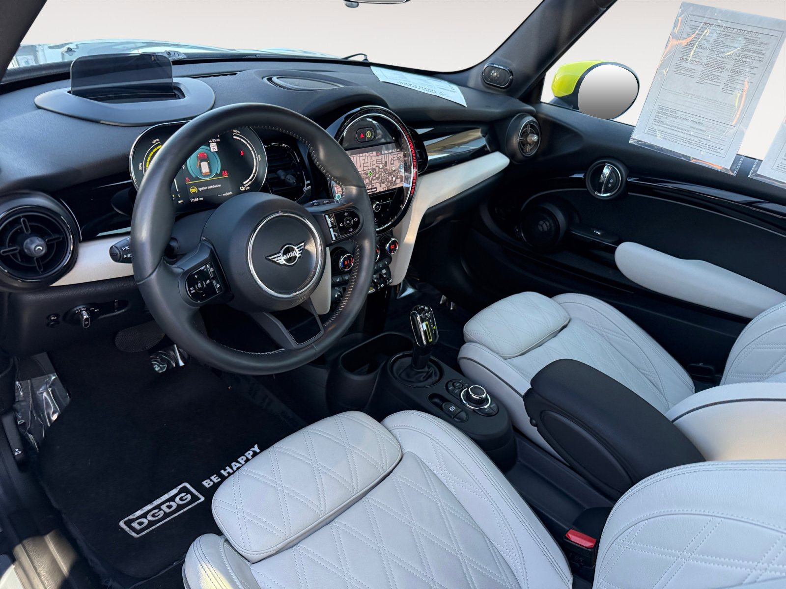 Used 2022 MINI Cooper SE image 15