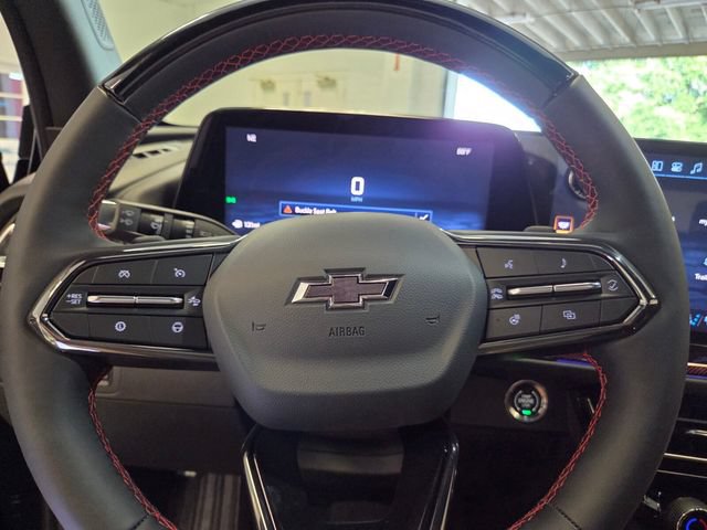 New 2027 Chevrolet Traverse RS w/ LPO, Floor Liner Package FWD image 24