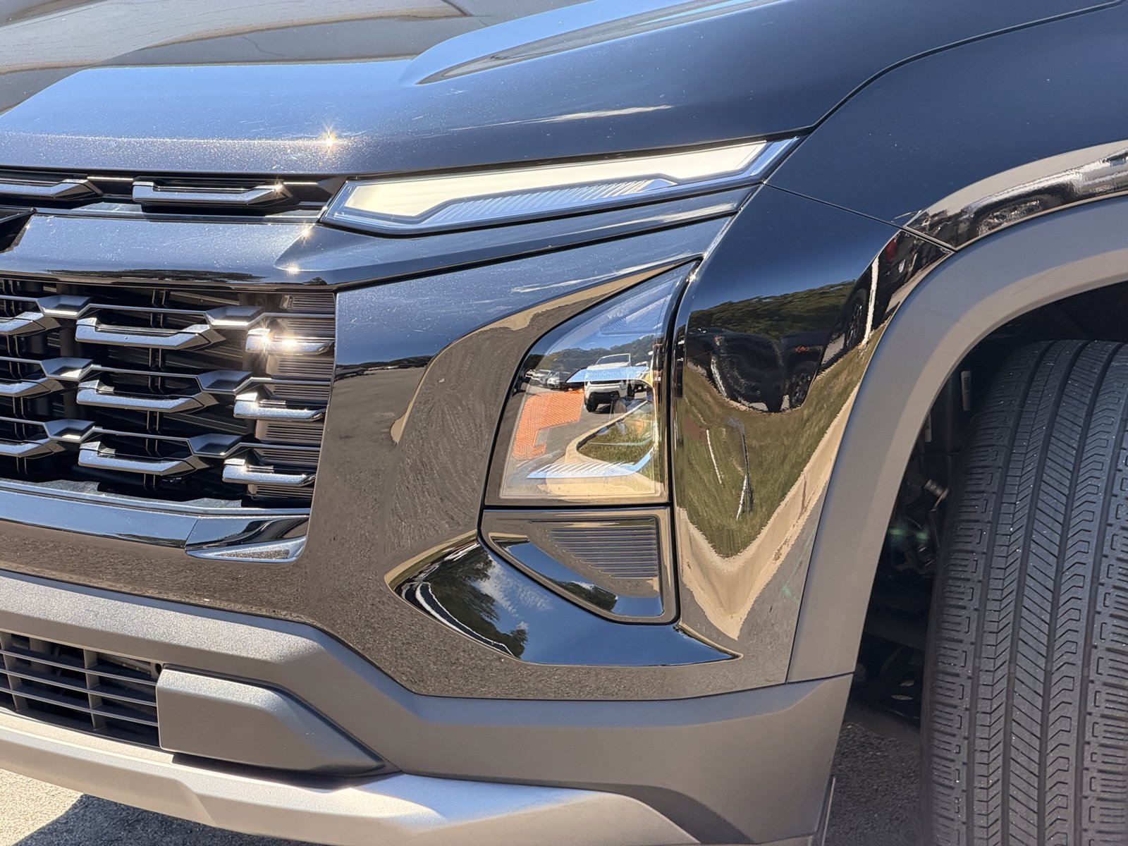 Used 2025 Chevrolet Equinox LT w/ Convenience Package II FWD image 8