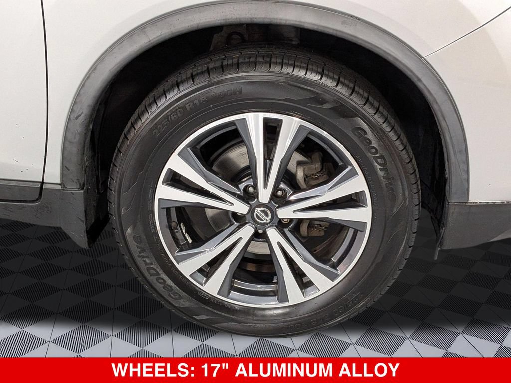 Used 2019 Nissan Rogue SV w/ Premium Package AWD/4WD image 10