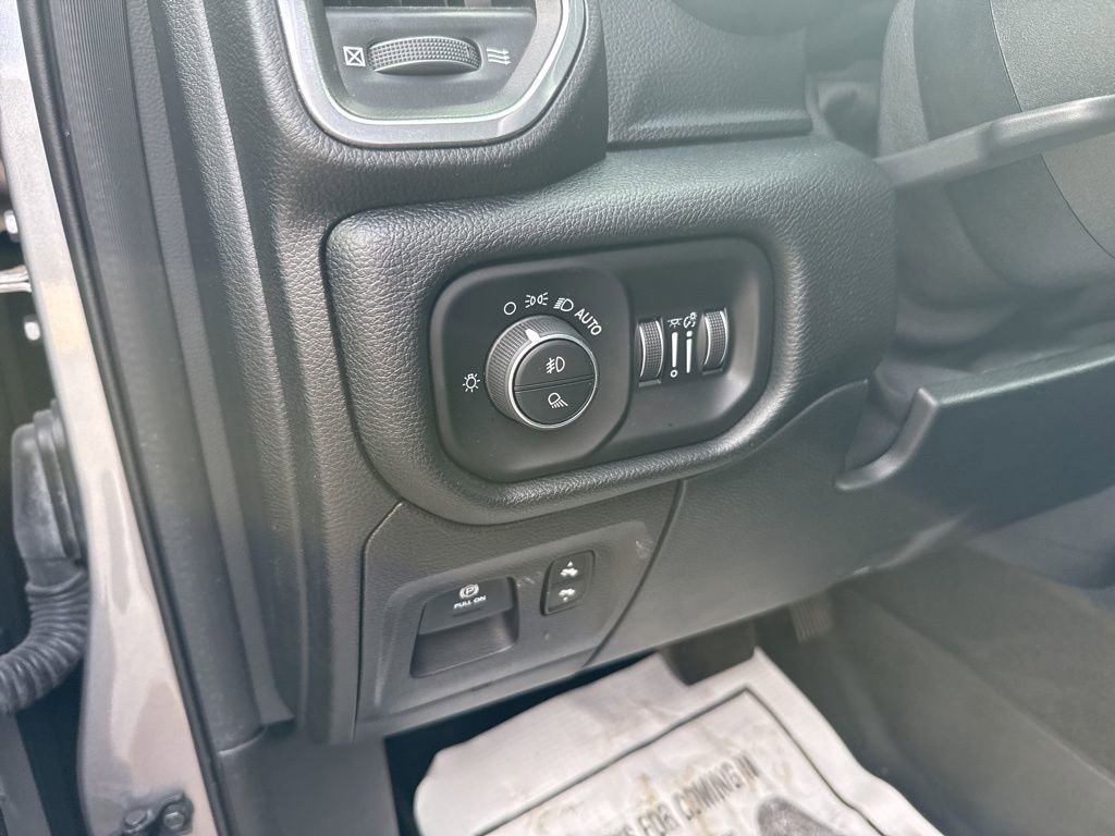 Used 2021 RAM 1500 Laramie image 15