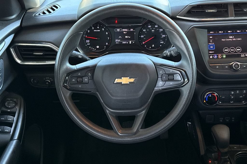 Used 2021 Chevrolet TrailBlazer LT FWD image 20