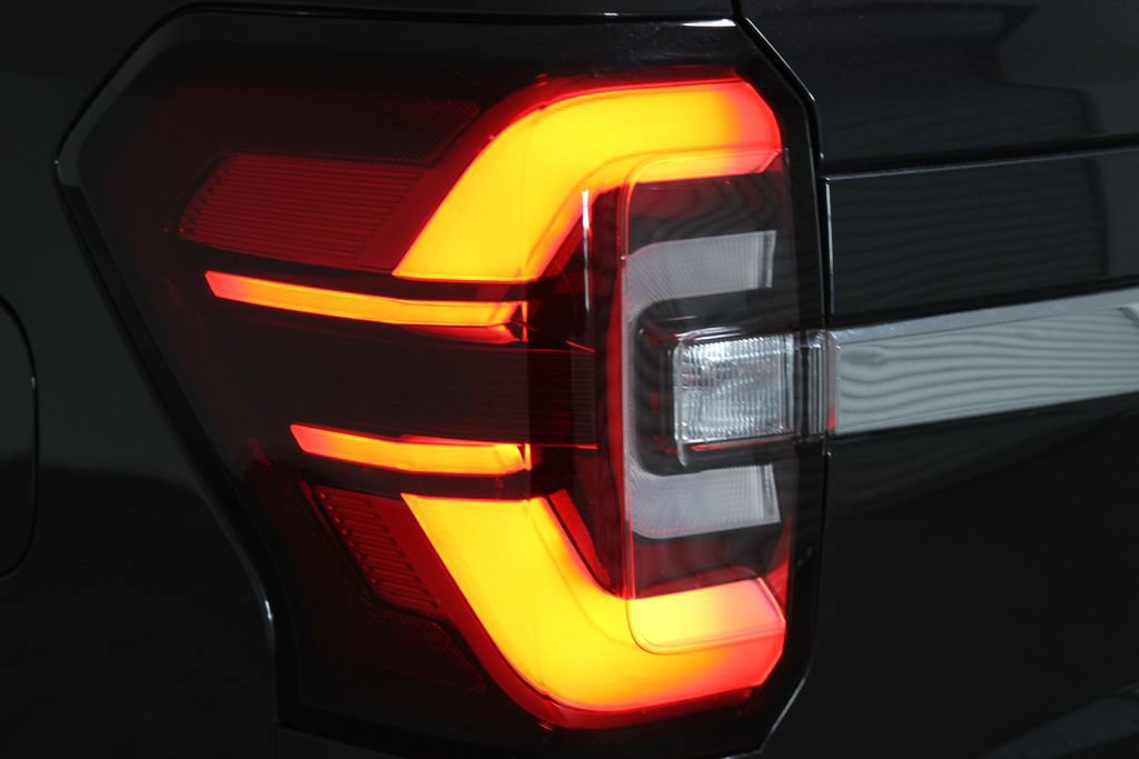Used 2024 Ford Expedition Limited image 56