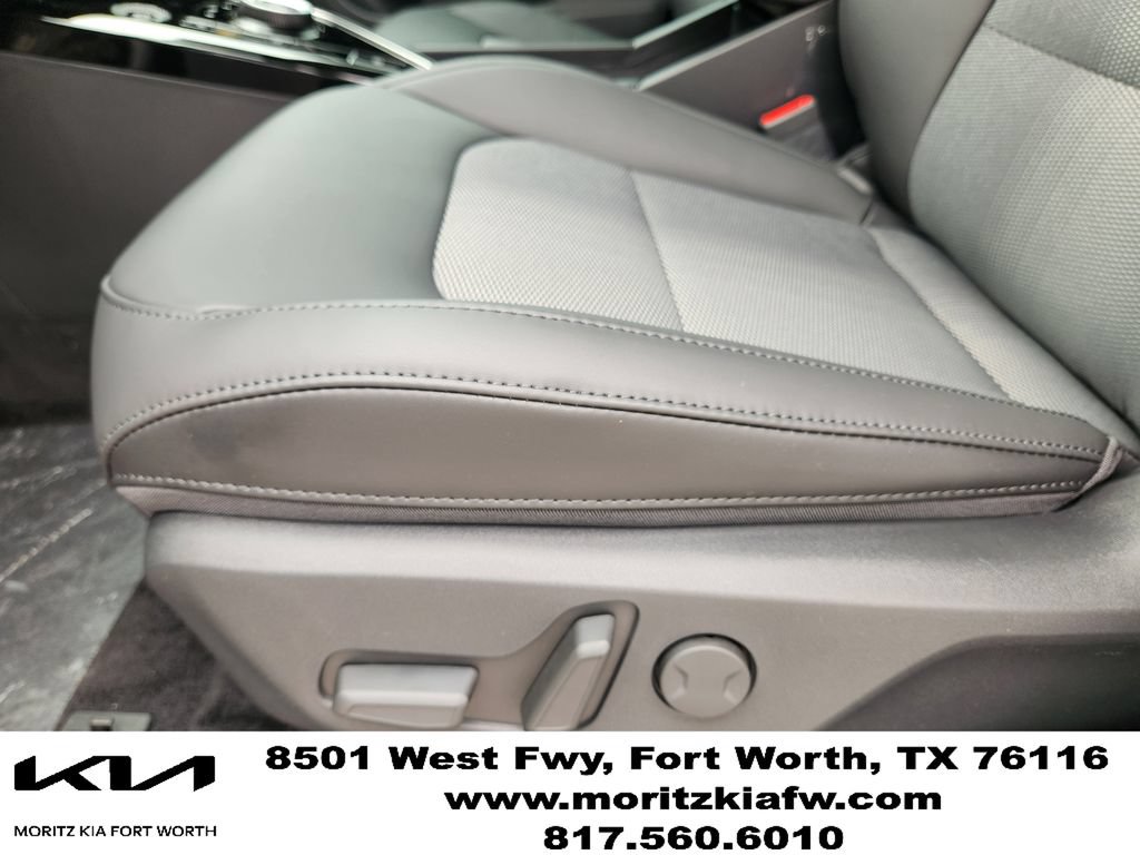 Certified 2026 Kia Niro Wind FWD image 17