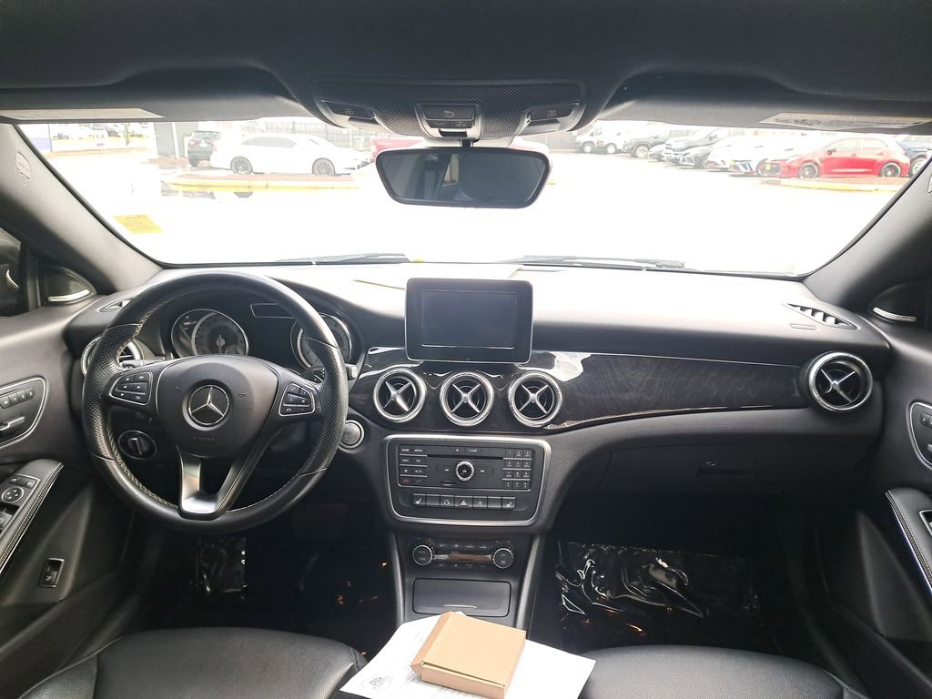 Used 2015 Mercedes-Benz CLA 250 image 18