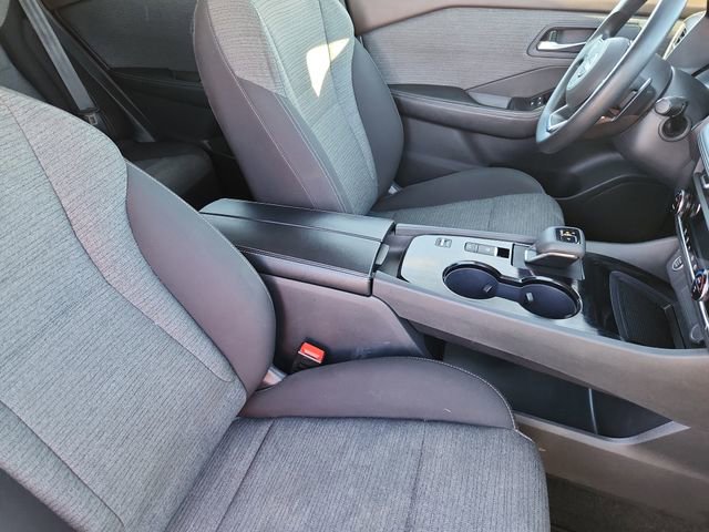 Used 2023 Nissan Rogue SV image 18