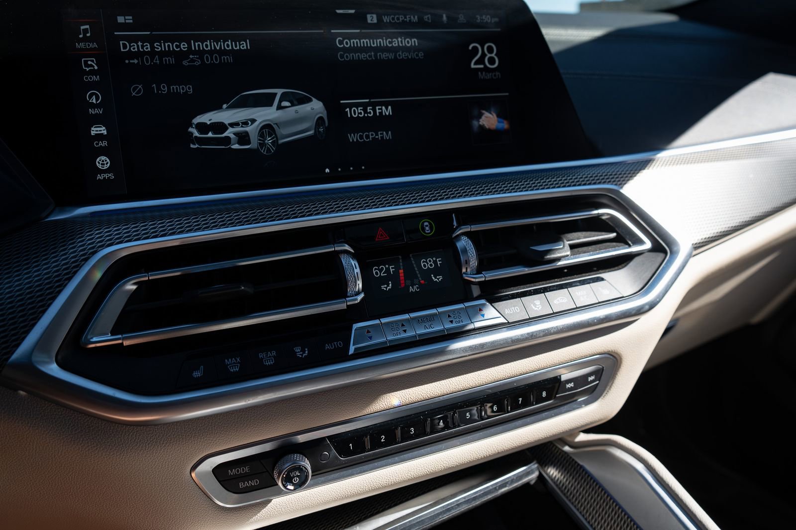 Used 2020 BMW X6 xDrive40i w/ M Sport Package image 15