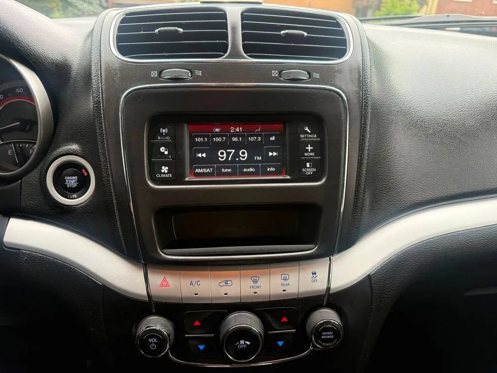 Used 2018 Dodge Journey SE w/ Connectivity Group FWD image 20