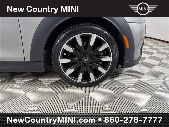 Certified 2024 MINI Cooper S w/ Signature Upholstery Package FWD image 9