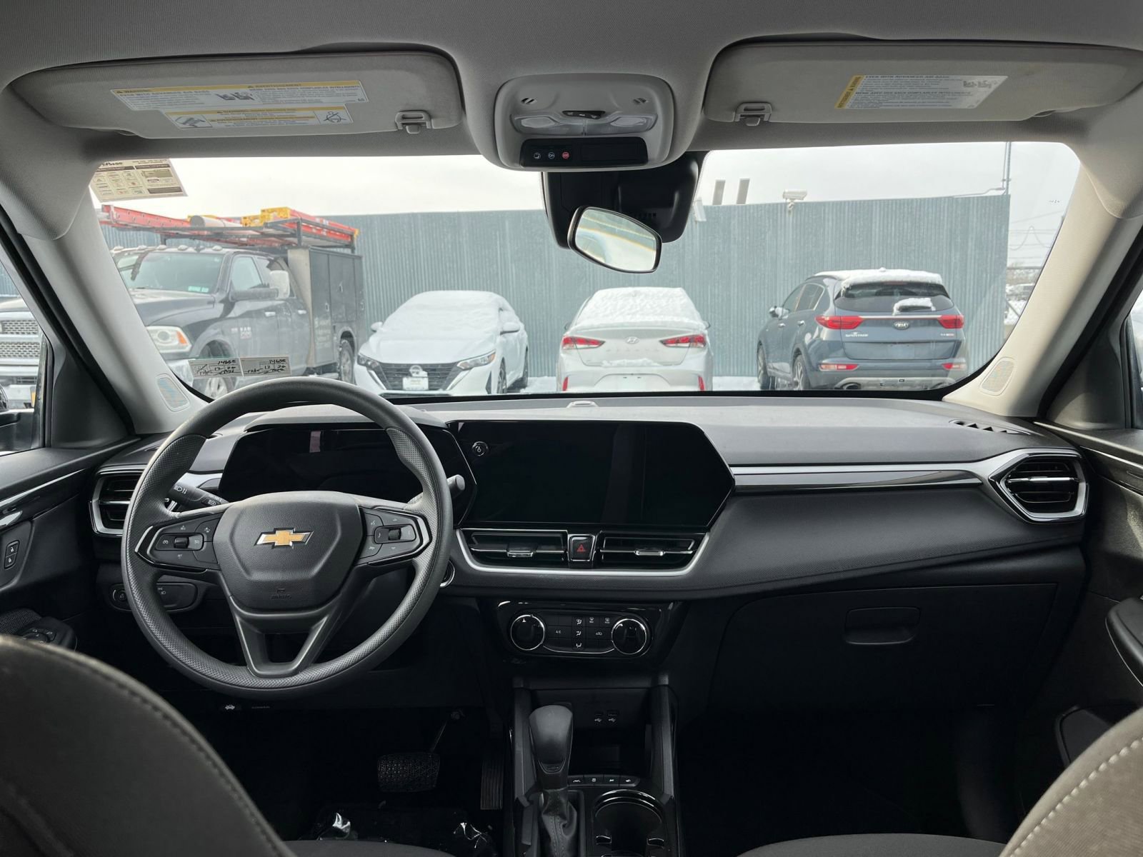 Used 2025 Chevrolet TrailBlazer LT image 31