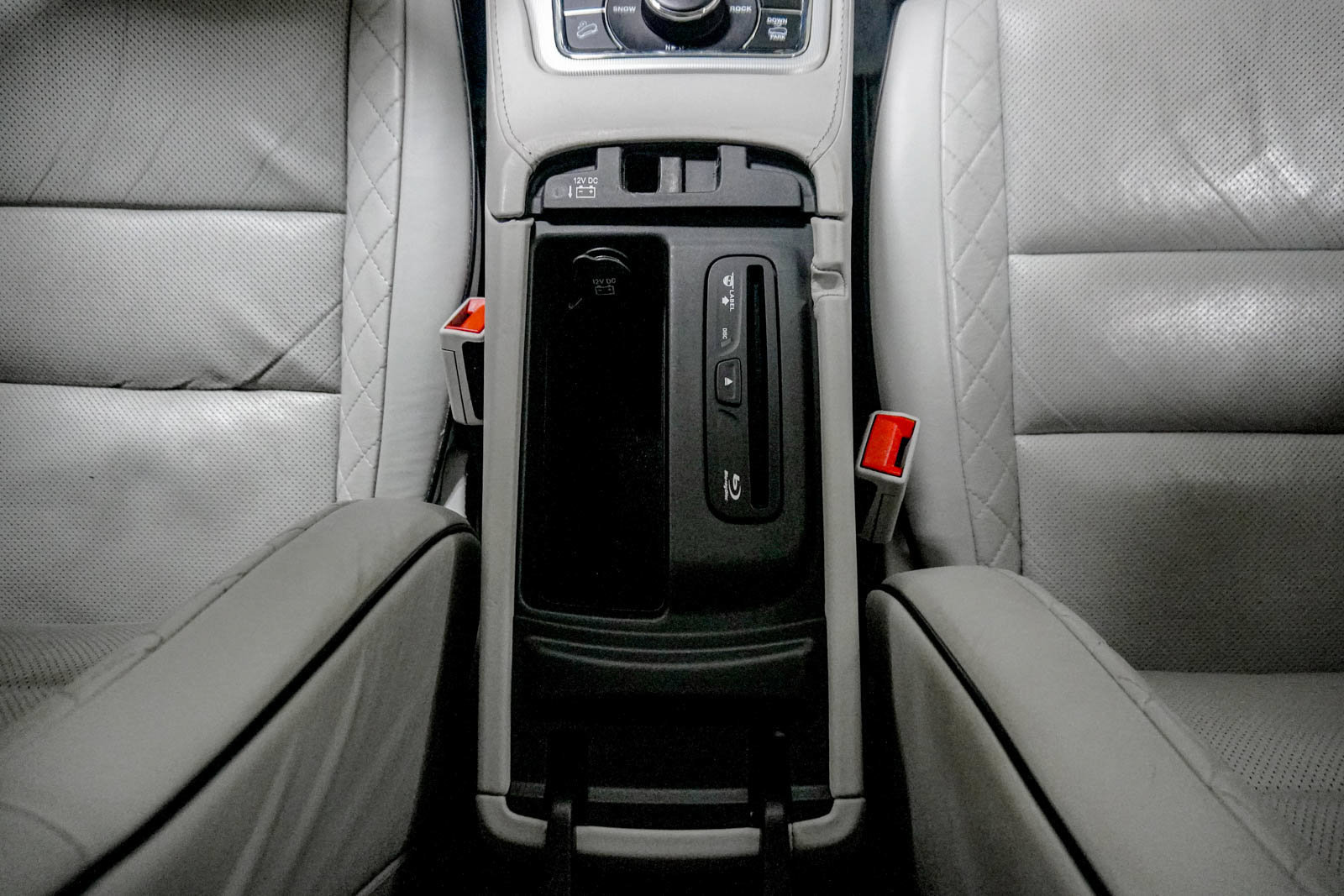 Used 2020 Jeep Grand Cherokee Summit AWD/4WD image 29
