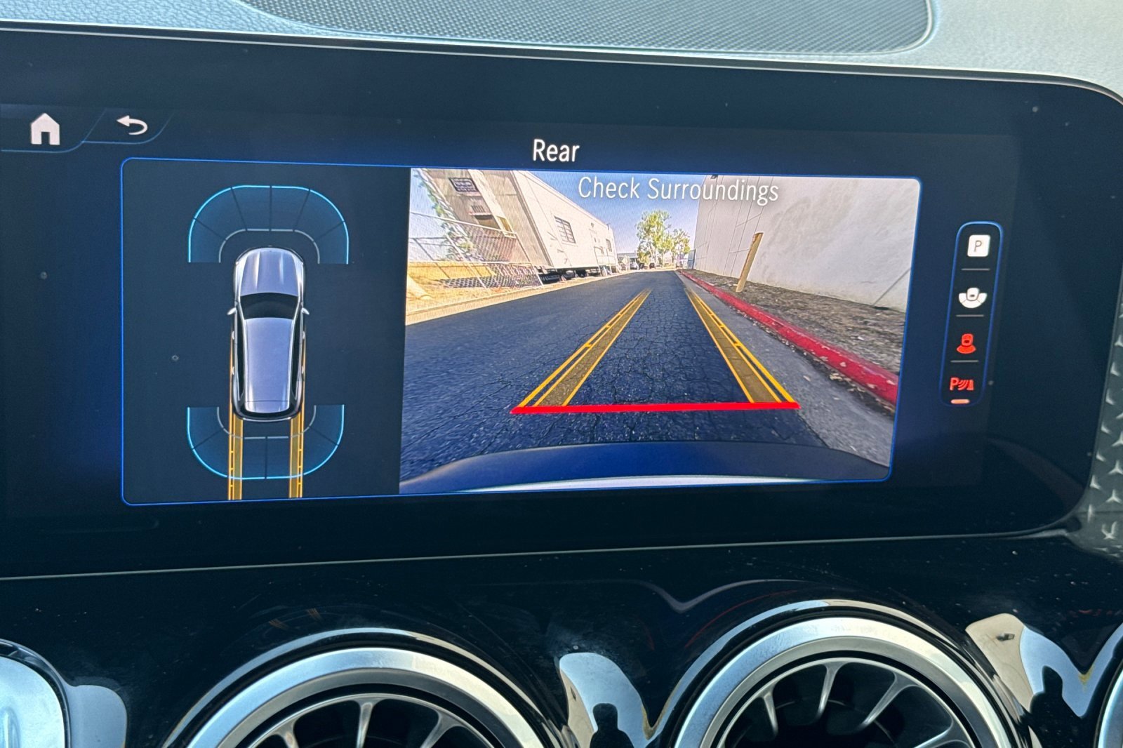 Used 2024 Mercedes-Benz EQB 250+ image 25