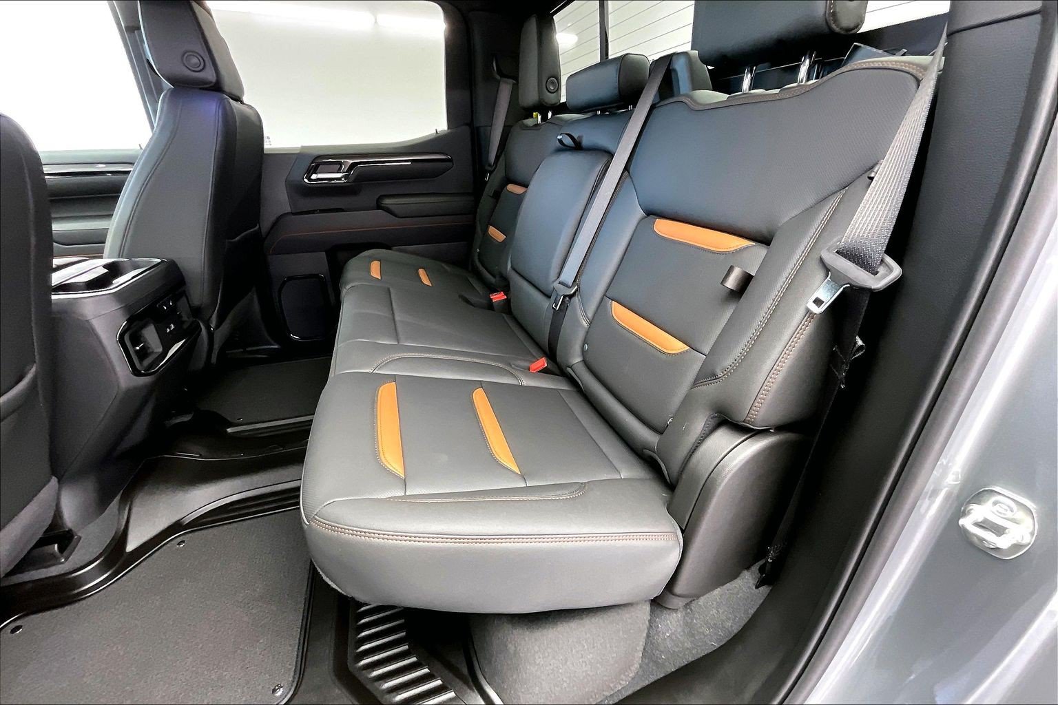 Used 2026 GMC Sierra 1500 AT4 w/ AT4 Premium Package AWD/4WD image 19