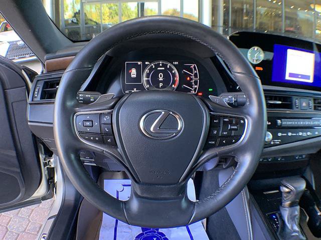 Certified 2025 Lexus ES 350 w/ Premium Package FWD image 14